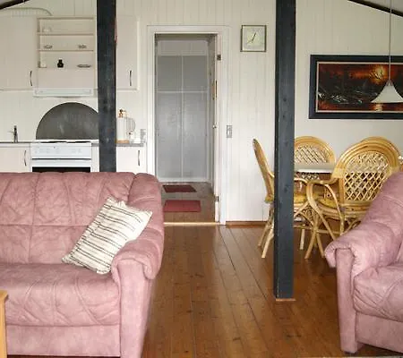 Three-bedroom Holiday In 17 Ferienhaus Hejls