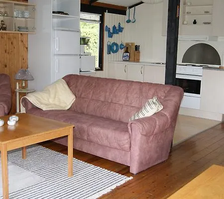 Three-bedroom Holiday In 17 Ferienhaus